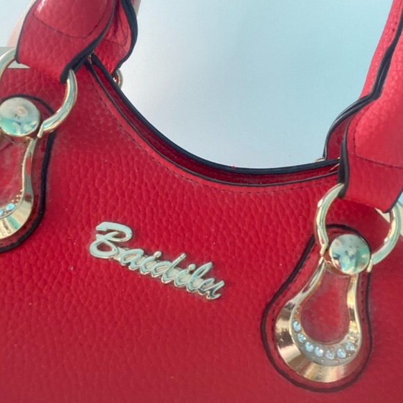 Red women’s going out  bag - Picture 3 of 6